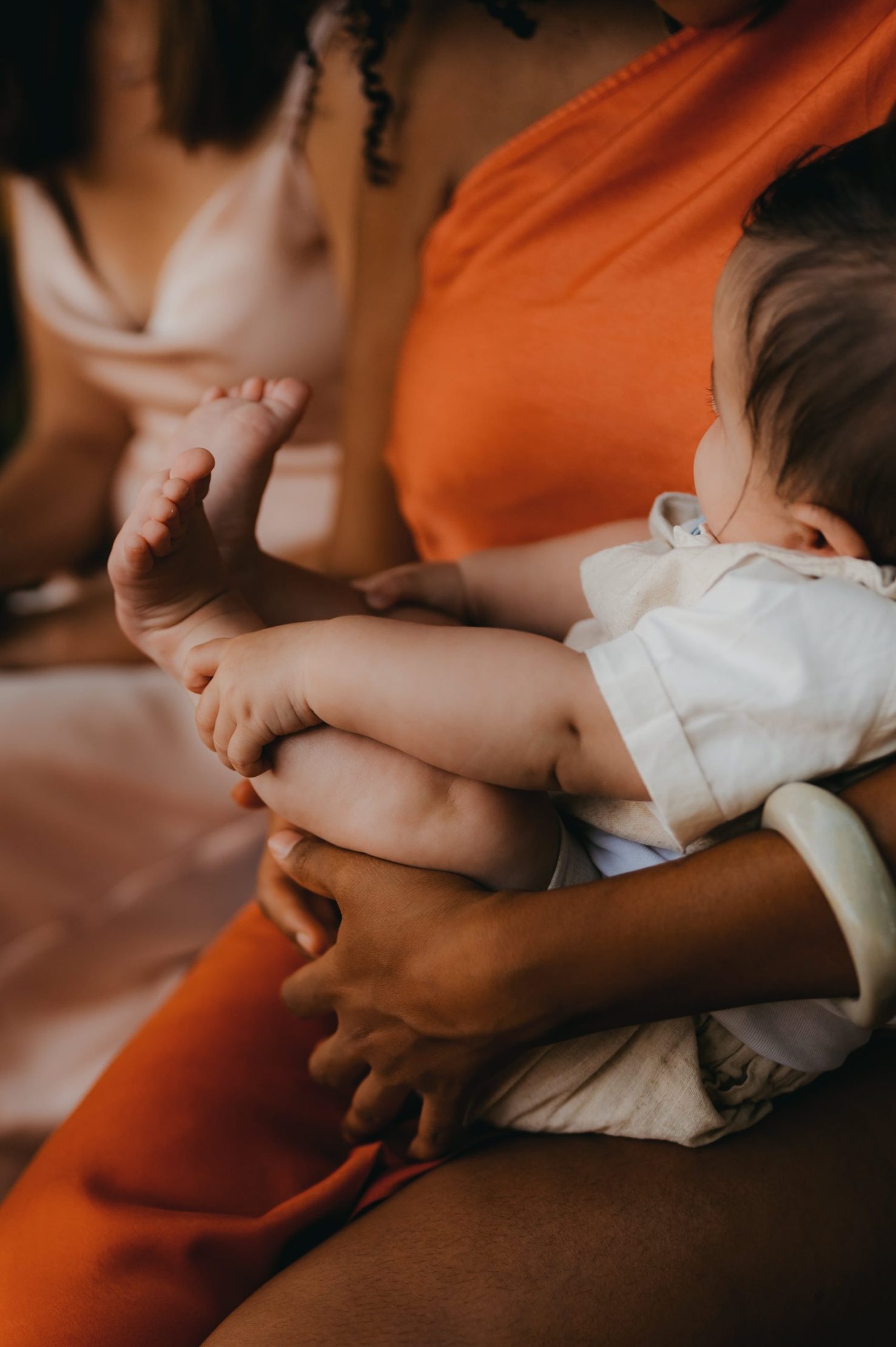 photo détail des petits pieds de bébé