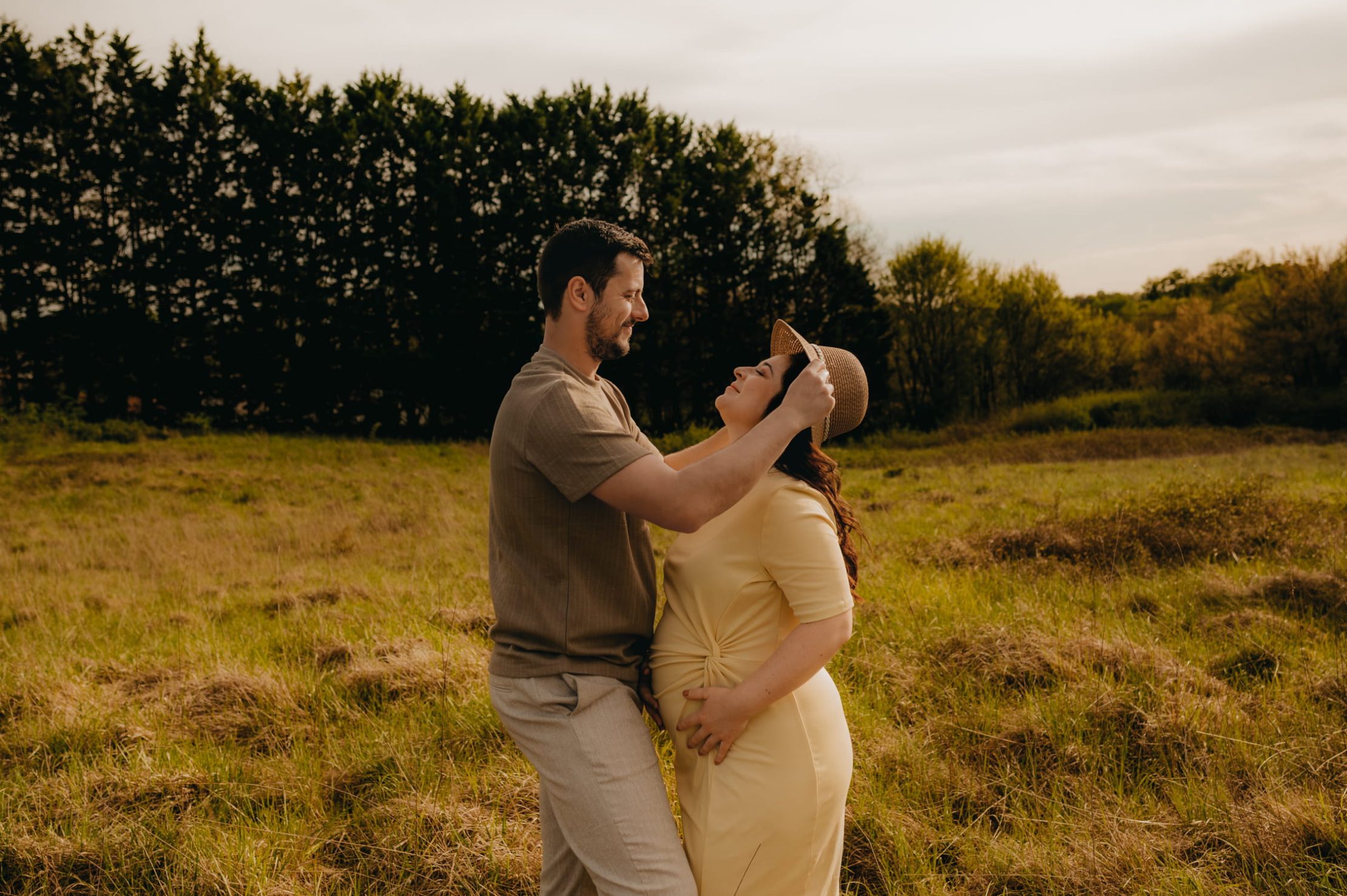 Photo lifestyle de grossesse réalisée dans l’Entre-deux-Mers